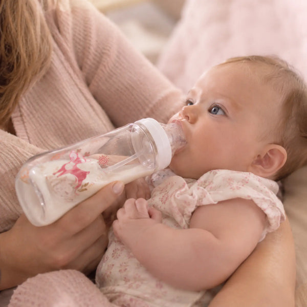 Bébé boit